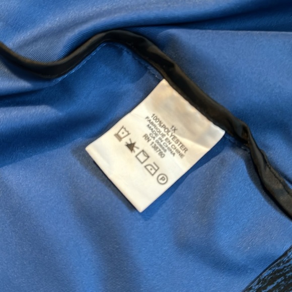 Jacket. Size 1X - Picture 2 of 4